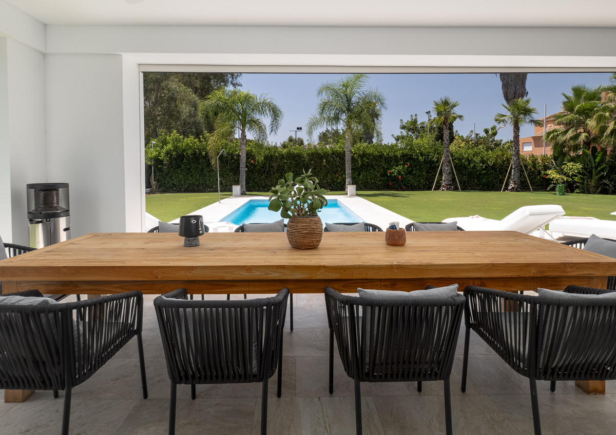 1947e143d1147318547833de0a4009d4 - 23