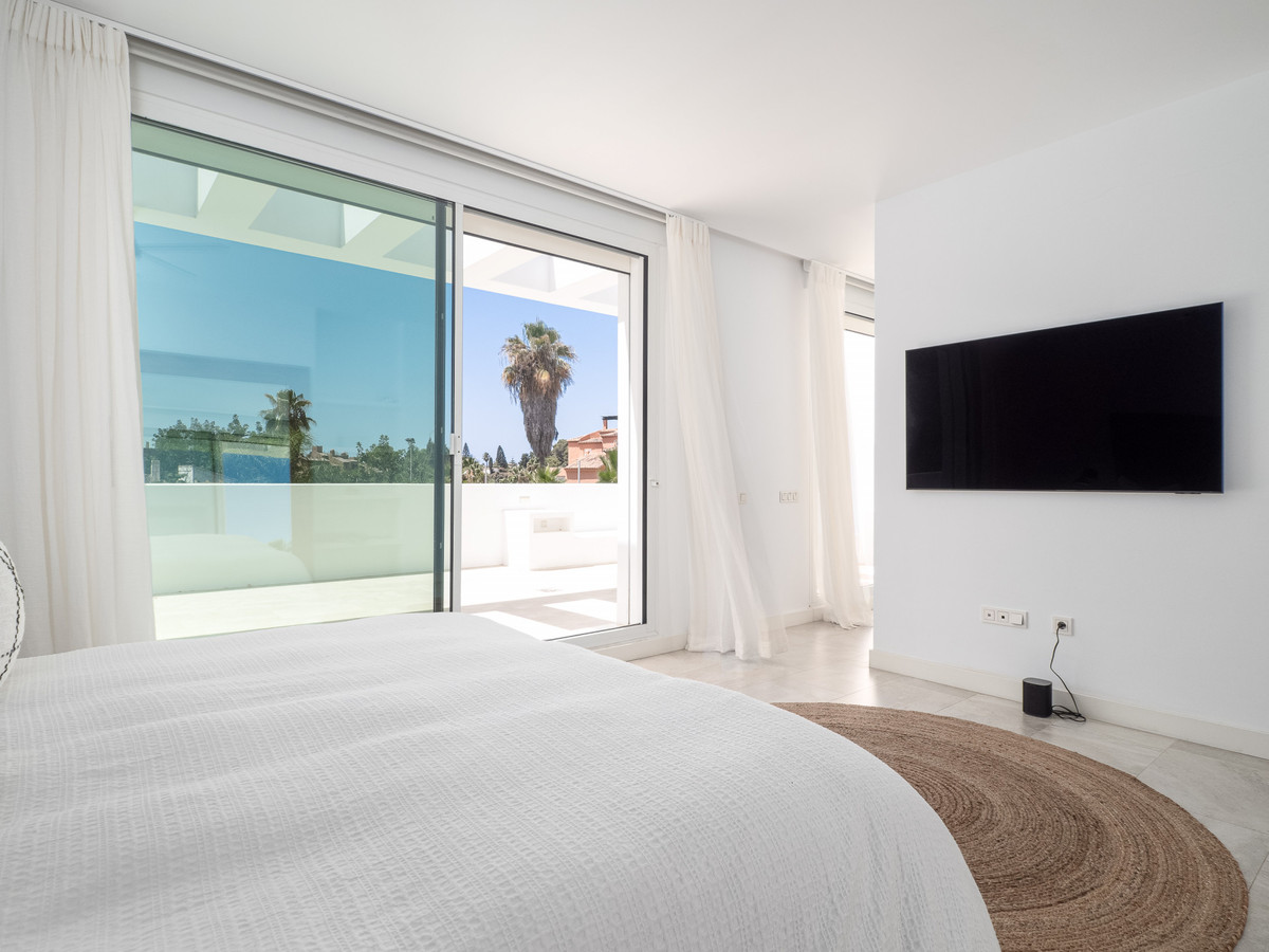 1947e143d1147318547833de0a4009d4 - 28