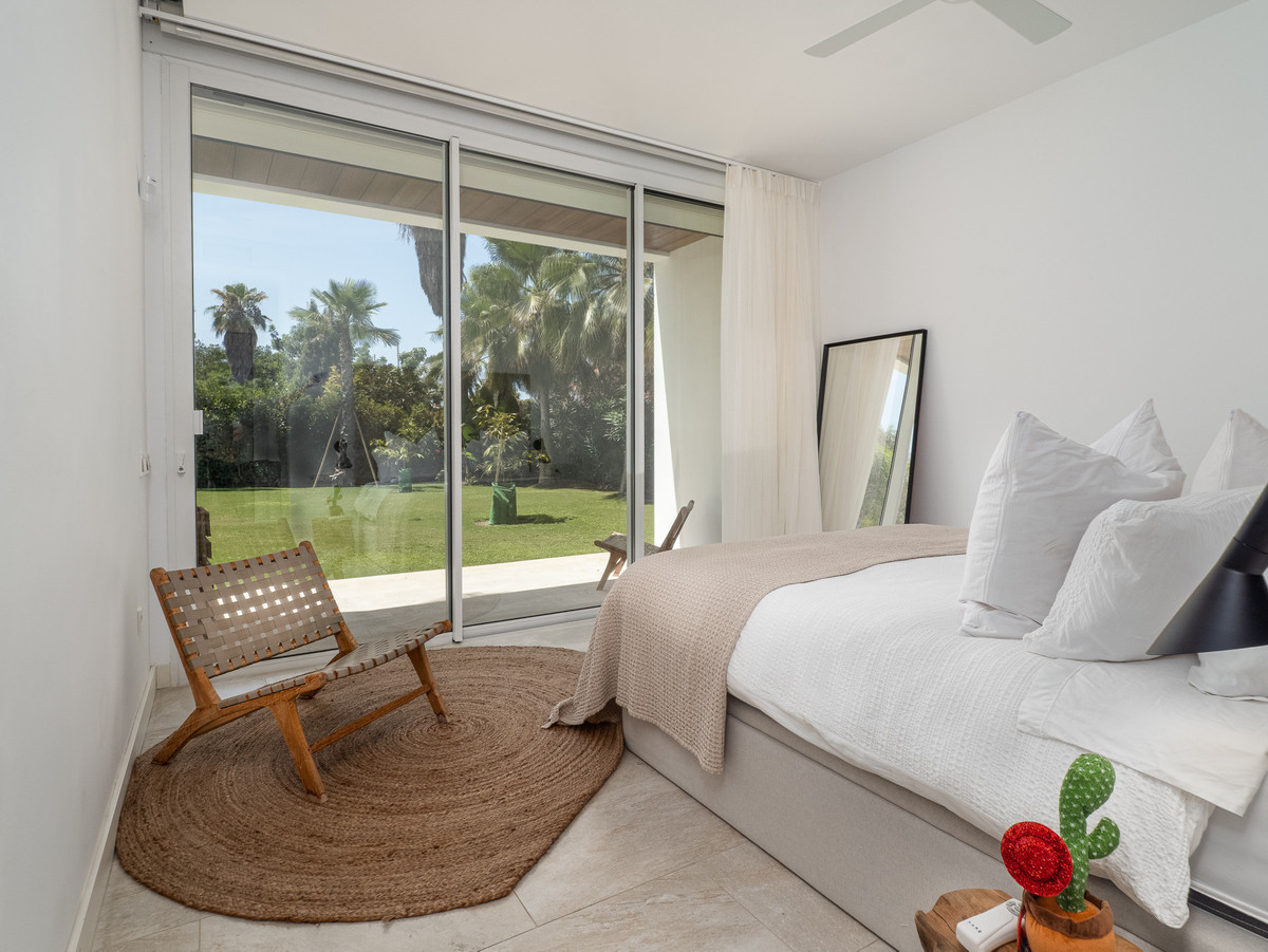 1947e143d1147318547833de0a4009d4 - 31