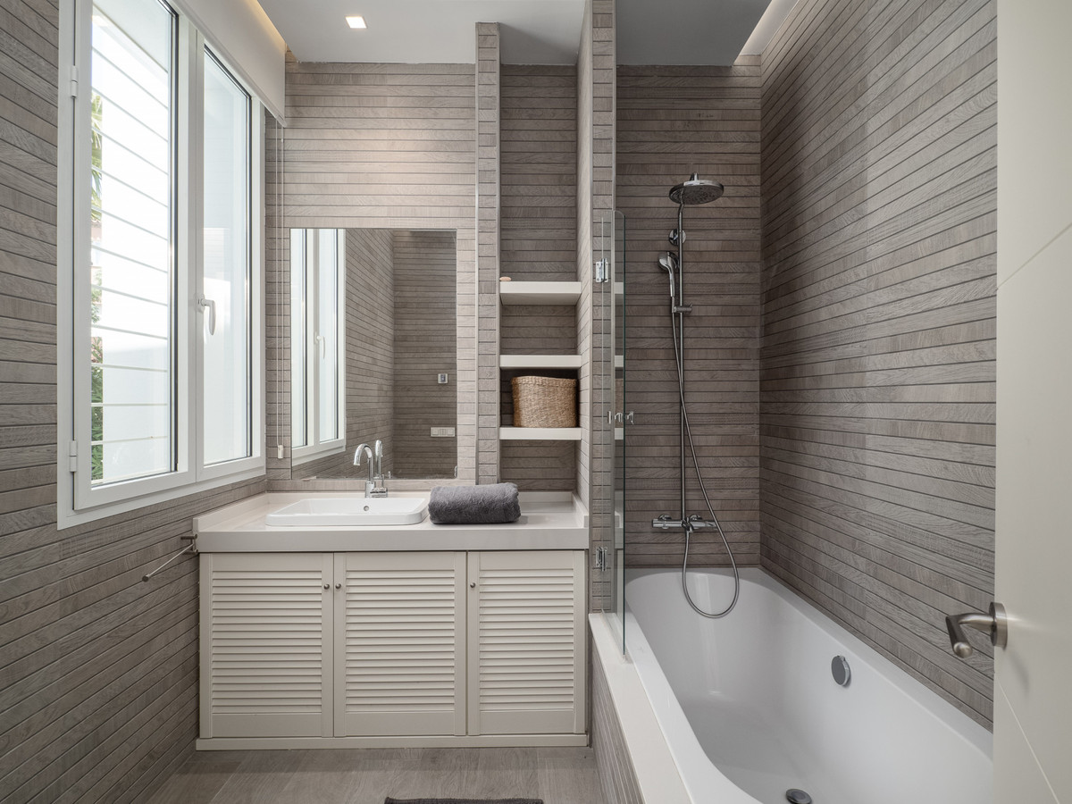 1947e143d1147318547833de0a4009d4 - 34