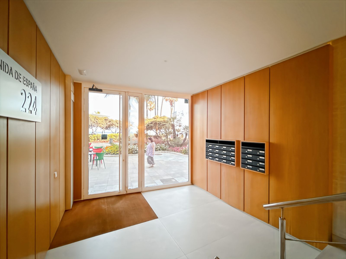 37b8a706f69845504ea222928a113613 - 50