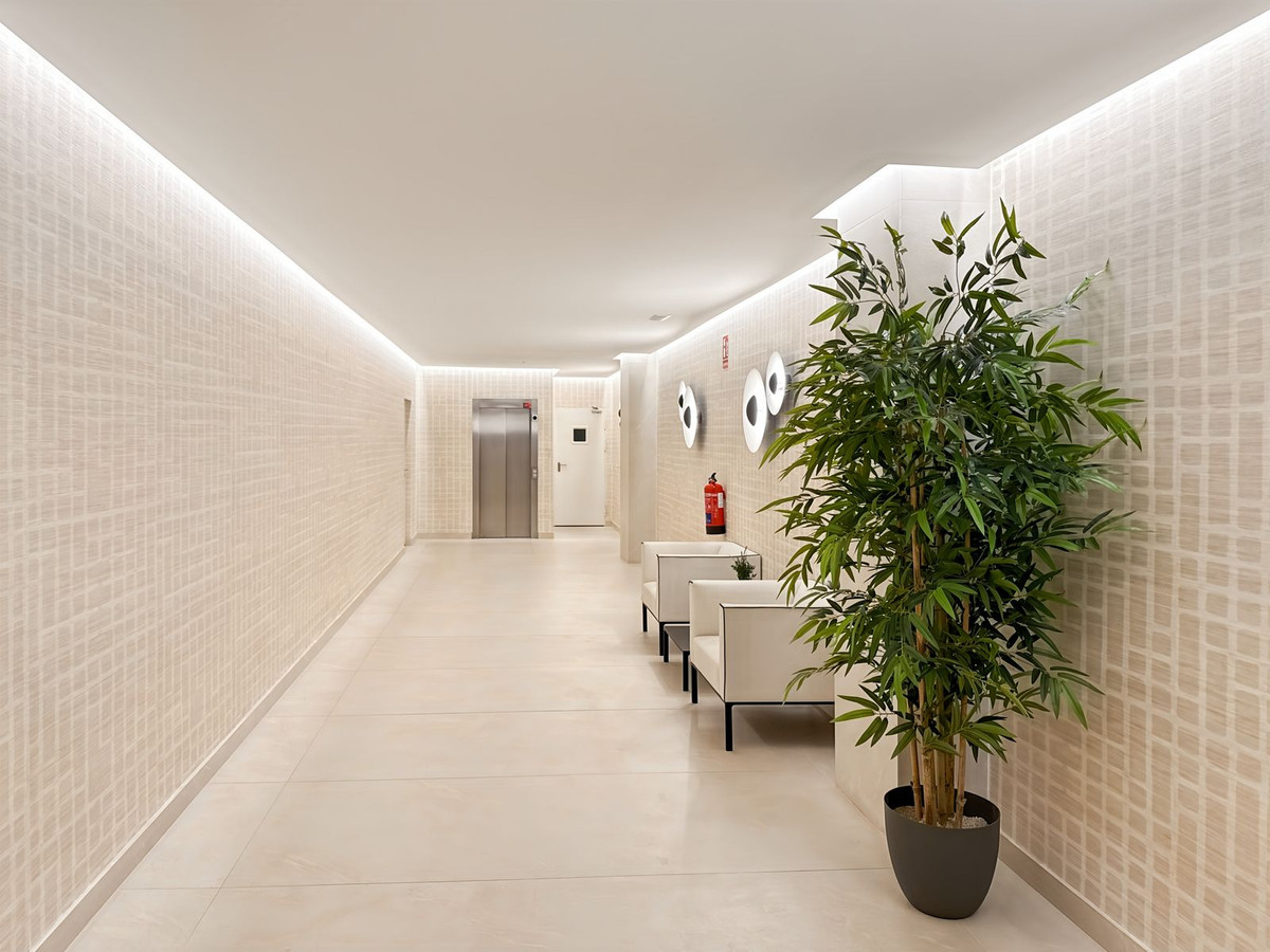 37b8a706f69845504ea222928a113613 - 51