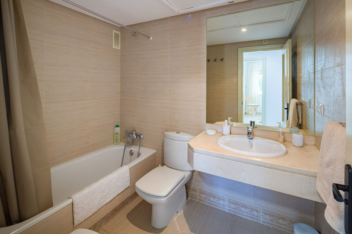 3e429e532924cf7c24a296bd52fbf76d - 21