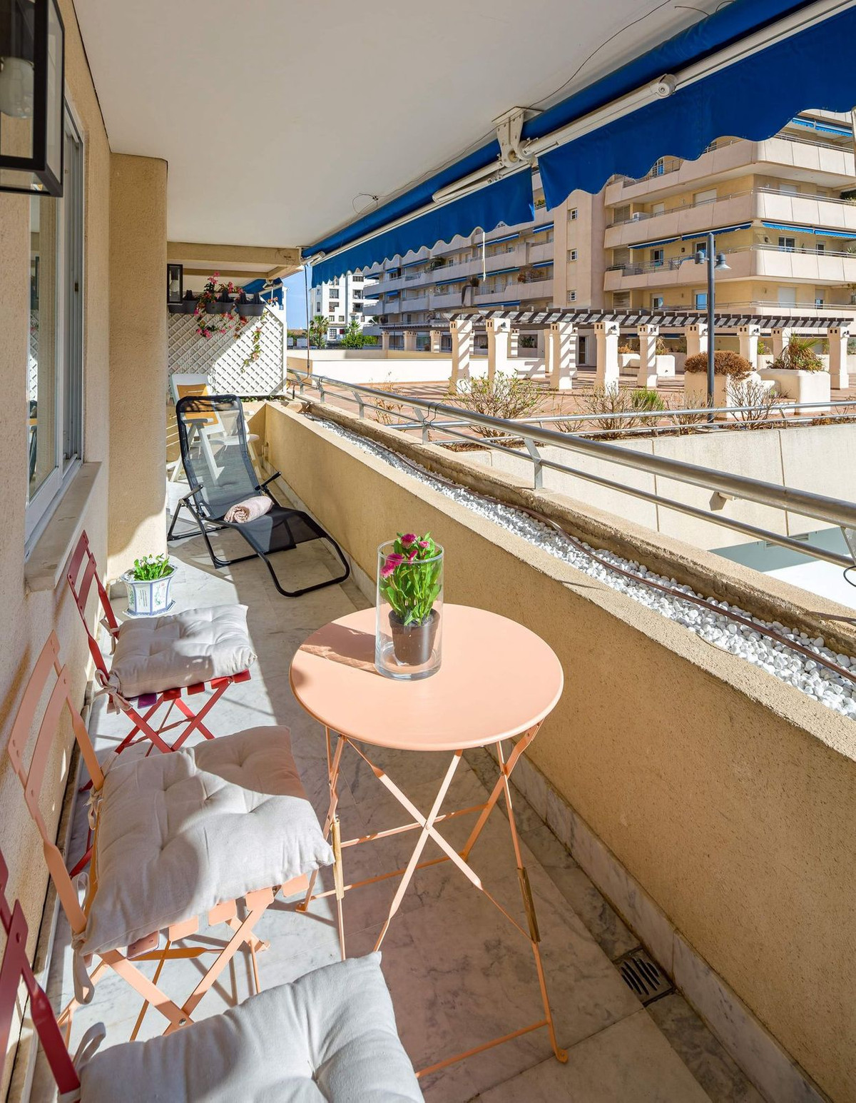 3e429e532924cf7c24a296bd52fbf76d - 4