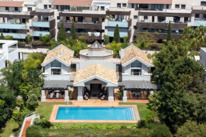 56e5a53e64a26f407d682e05e5a8723c - 1