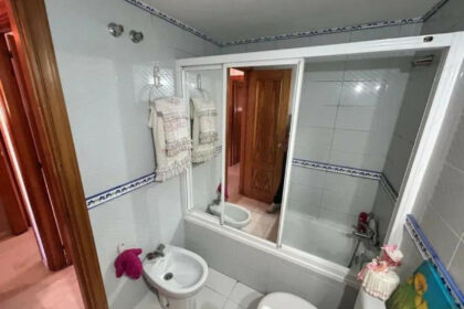 5a93b80db557004fe91ba529324a71b3 - 8