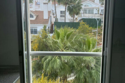 5af4a0b6194d6028c4d9174f7a117d0d - 23