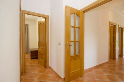 5b96e33a0fc2ba0195c089bfd56d9d08 - 27