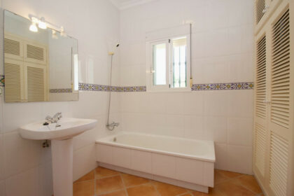 5b96e33a0fc2ba0195c089bfd56d9d08 - 30