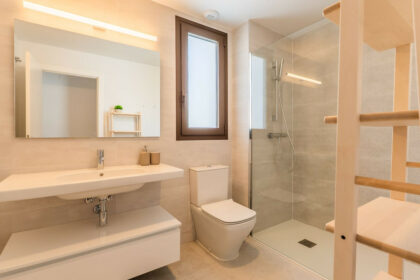 630a97ab5e5df19ee8bf362245a6e021 - 11