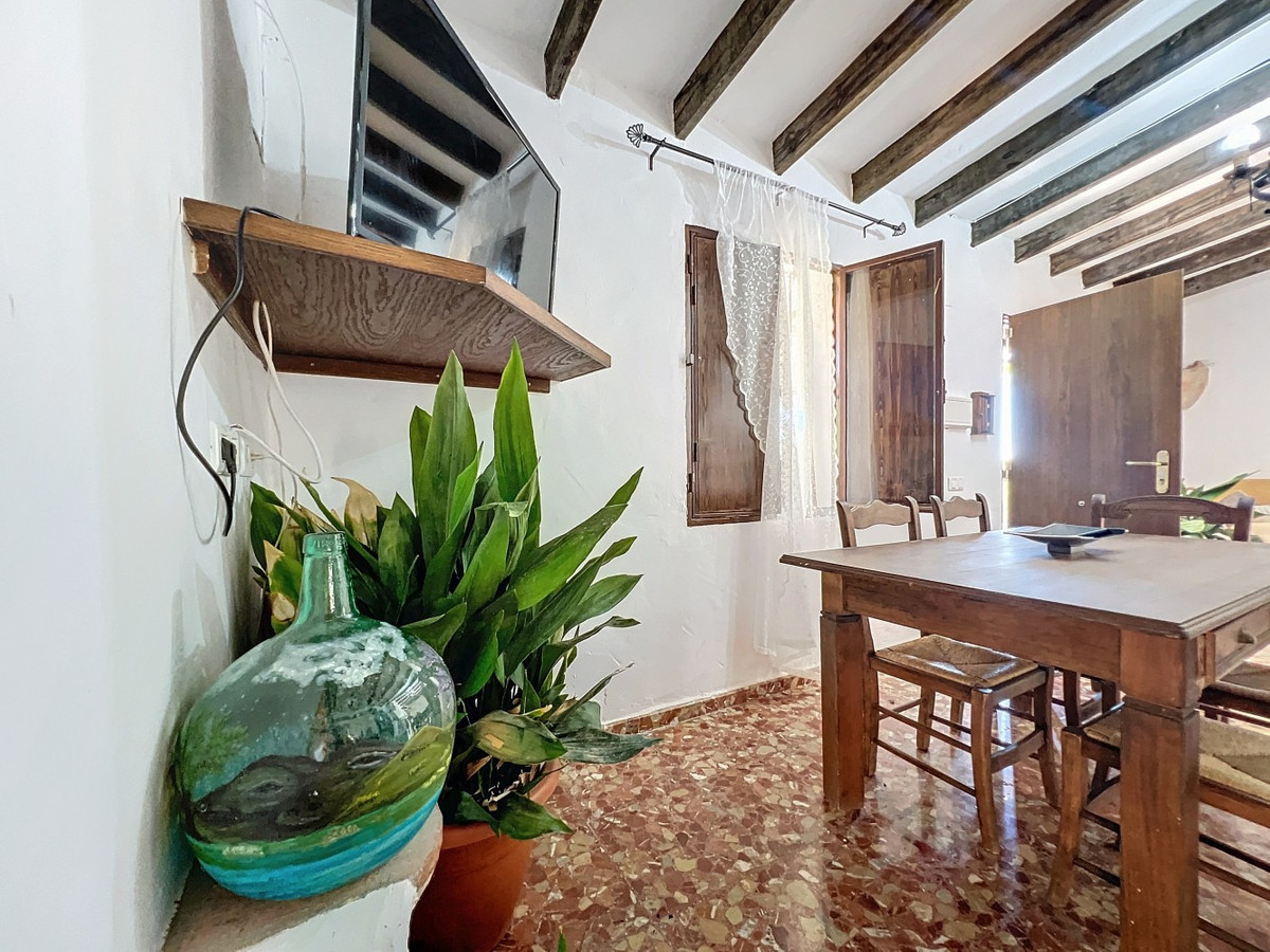 6c89de9f1327ad37ae6be2a2744349e5 - 13