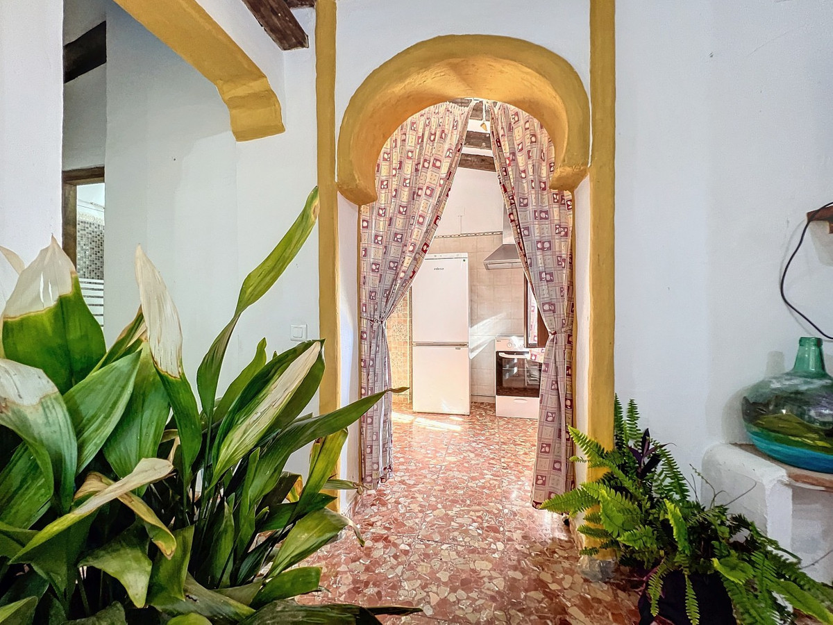 6c89de9f1327ad37ae6be2a2744349e5 - 14