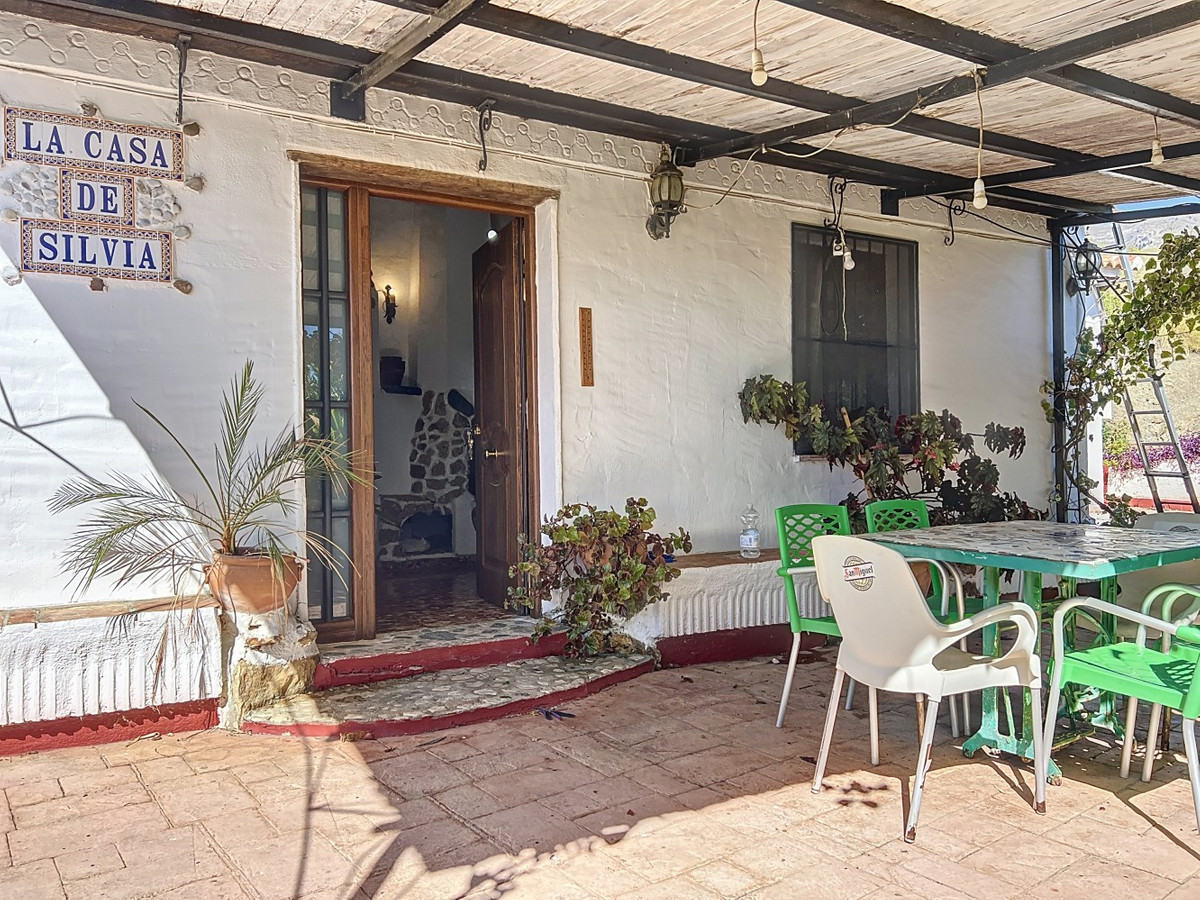 6c89de9f1327ad37ae6be2a2744349e5 - 4