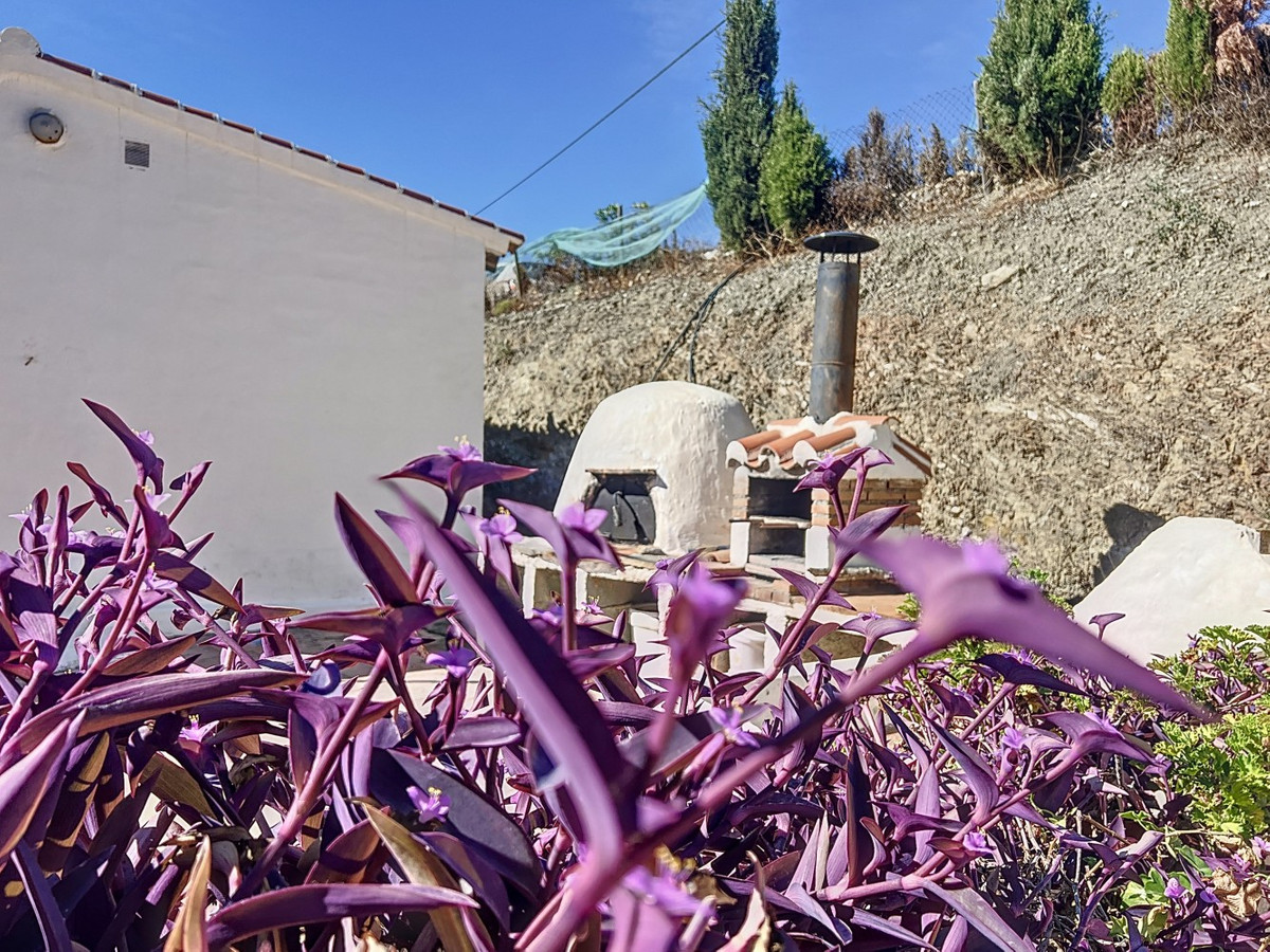 6c89de9f1327ad37ae6be2a2744349e5 - 46