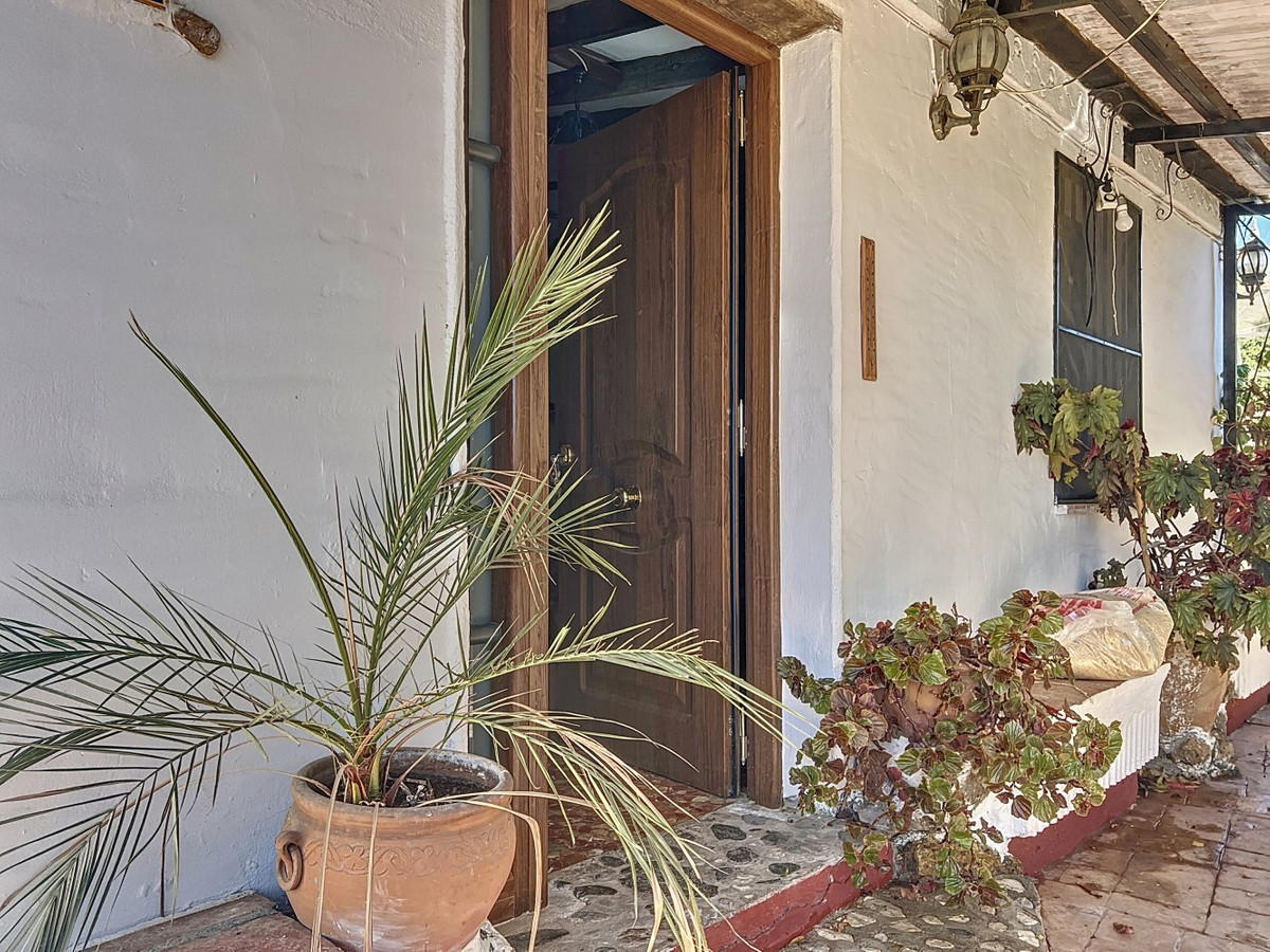 6c89de9f1327ad37ae6be2a2744349e5 - 5