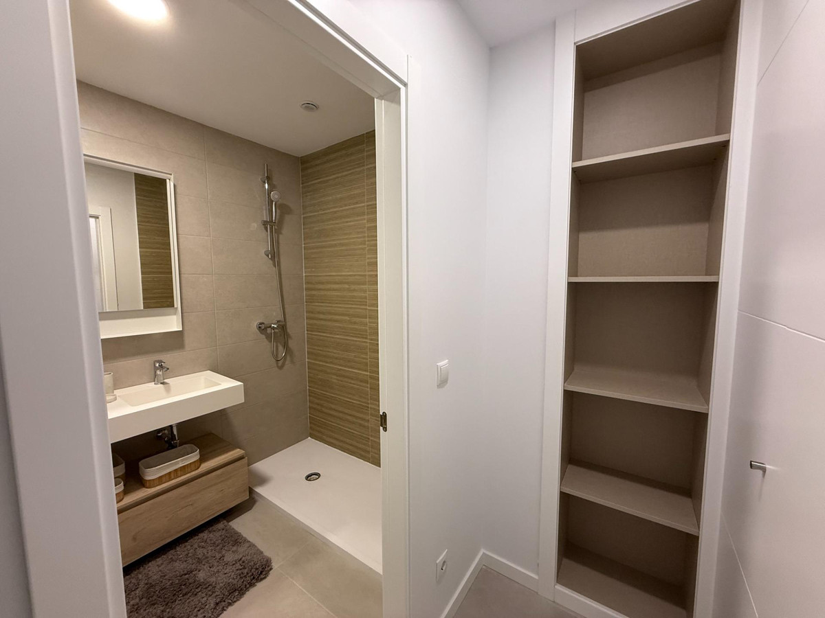 76bc9beb0de0f1e489a47417b36cb93d - 25