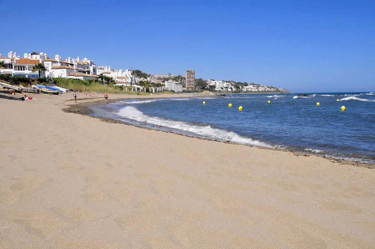 a9654f7db9a76f4e909c77b3feb16e21 - 31