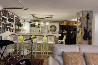 af46c10391a21499360bf2f12af70c50 - 49