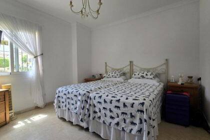 b98ce3f0e92d5db5f22e7cc8ac75aebf - 14