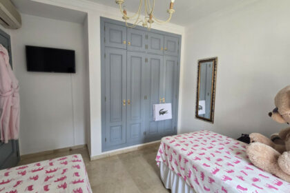 b98ce3f0e92d5db5f22e7cc8ac75aebf - 16