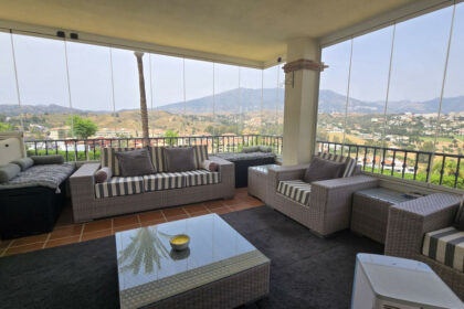 b98ce3f0e92d5db5f22e7cc8ac75aebf - 19