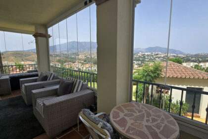 b98ce3f0e92d5db5f22e7cc8ac75aebf - 22