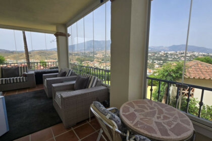 b98ce3f0e92d5db5f22e7cc8ac75aebf - 25