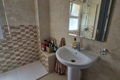 b98ce3f0e92d5db5f22e7cc8ac75aebf - 30