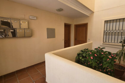 b98ce3f0e92d5db5f22e7cc8ac75aebf - 32