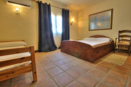 bc76808d1d87f4a3abee86ccb51da869 - 12