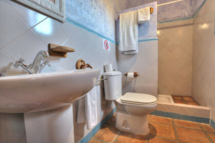 bc76808d1d87f4a3abee86ccb51da869 - 18