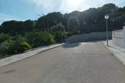 d22fa39d10fa342943e21bb56e5aeab4 - 13