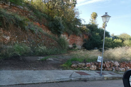 d22fa39d10fa342943e21bb56e5aeab4 - 4