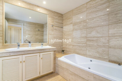 d6e9bbc6c7aeb903af0642564967a0a1 - 11