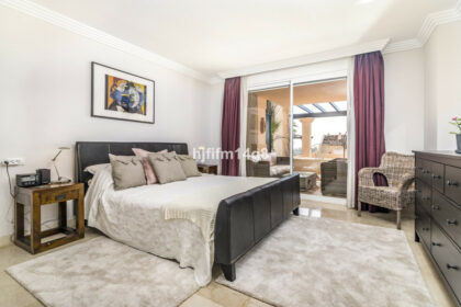 d6e9bbc6c7aeb903af0642564967a0a1 - 9