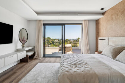 e28eed0a61f9430ce91dbc4059b02cc8 - 10