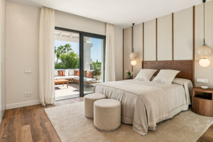 e28eed0a61f9430ce91dbc4059b02cc8 - 11