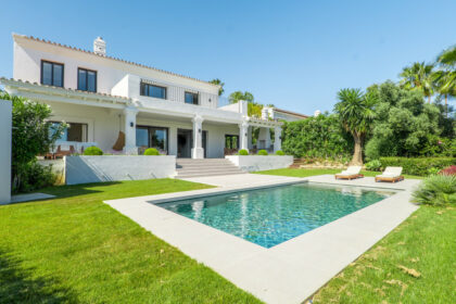 e28eed0a61f9430ce91dbc4059b02cc8 - 19