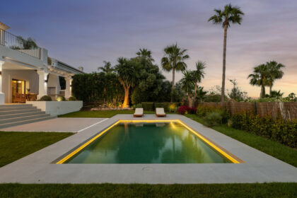 e28eed0a61f9430ce91dbc4059b02cc8 - 24