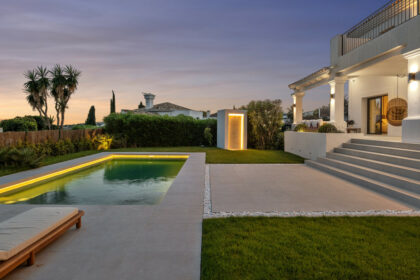 e28eed0a61f9430ce91dbc4059b02cc8 - 26