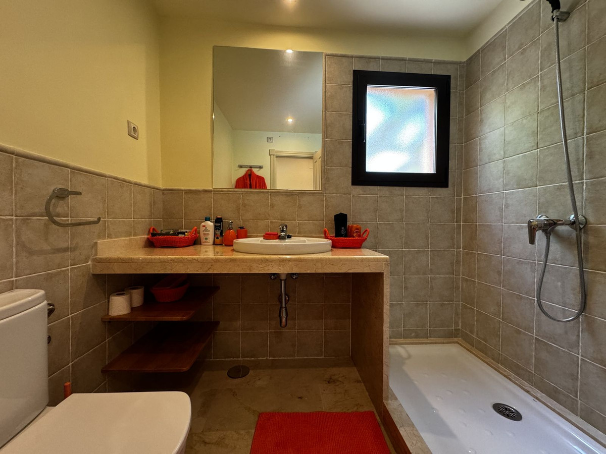 e35a96987aa683fea7fb1e0fa3ead17a - 11