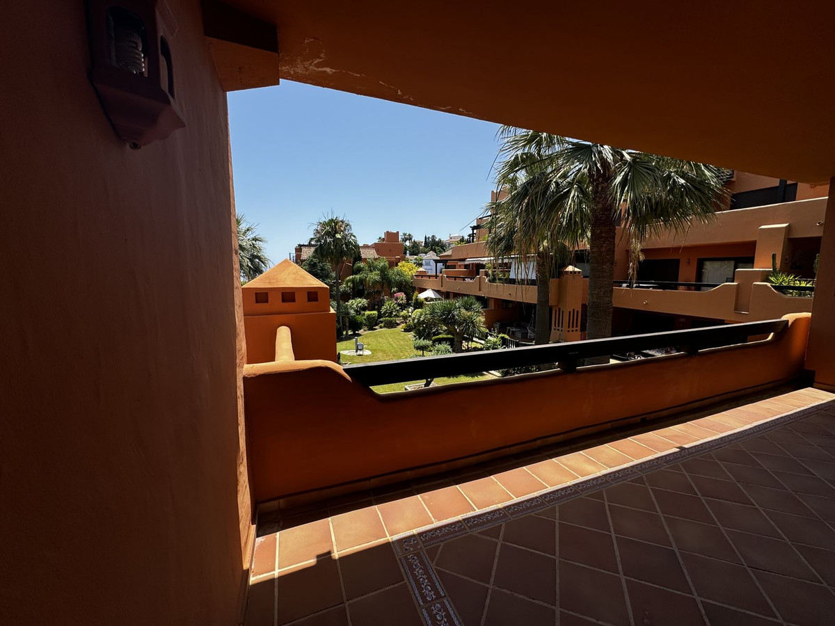 e35a96987aa683fea7fb1e0fa3ead17a - 17