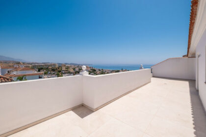 001711cabe2ef3187680edddbd7443b6 - 24