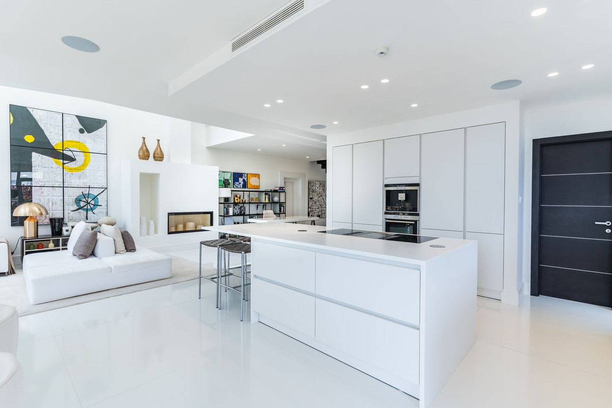 13b96cc2bc62bd199011b23ef5e41b2e - 10