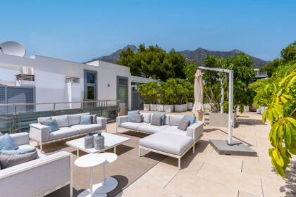 13b96cc2bc62bd199011b23ef5e41b2e - 47