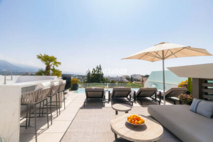 18fd5a41bc8322a655d77e22f1df0632 - 10