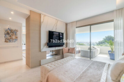 18fd5a41bc8322a655d77e22f1df0632 - 13