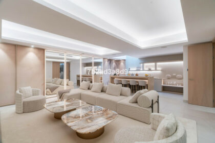 18fd5a41bc8322a655d77e22f1df0632 - 16