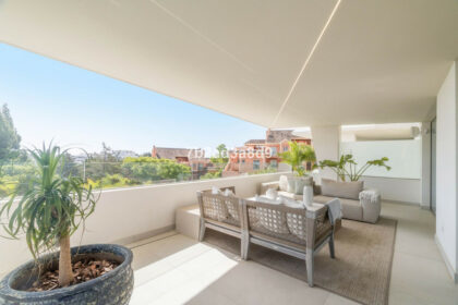 18fd5a41bc8322a655d77e22f1df0632 - 20