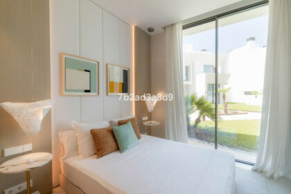 18fd5a41bc8322a655d77e22f1df0632 - 35